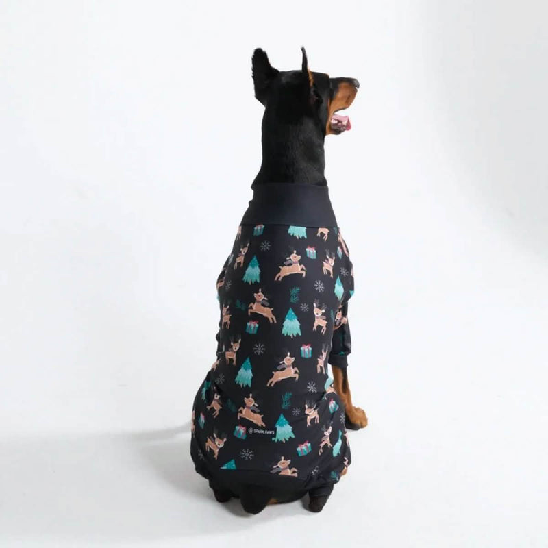Weihnachtspyjama für Hunde - Rentiere