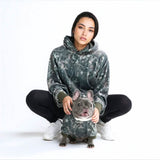Hunde-Hoodie aus Betonholz – Holz